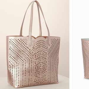 Stella & Dot Marseilles Tote